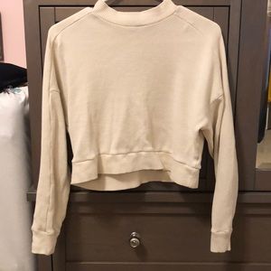 long sleeved crop top